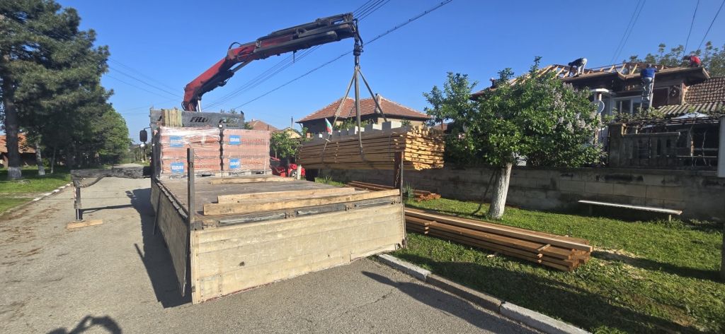 БГ КРАН - услуги с автокран под наем в град Плевен - Камион с кран - БГ КРАН - Плевен, Ловеч, Троян, Луковит, Кнежа, Белене, Свищов